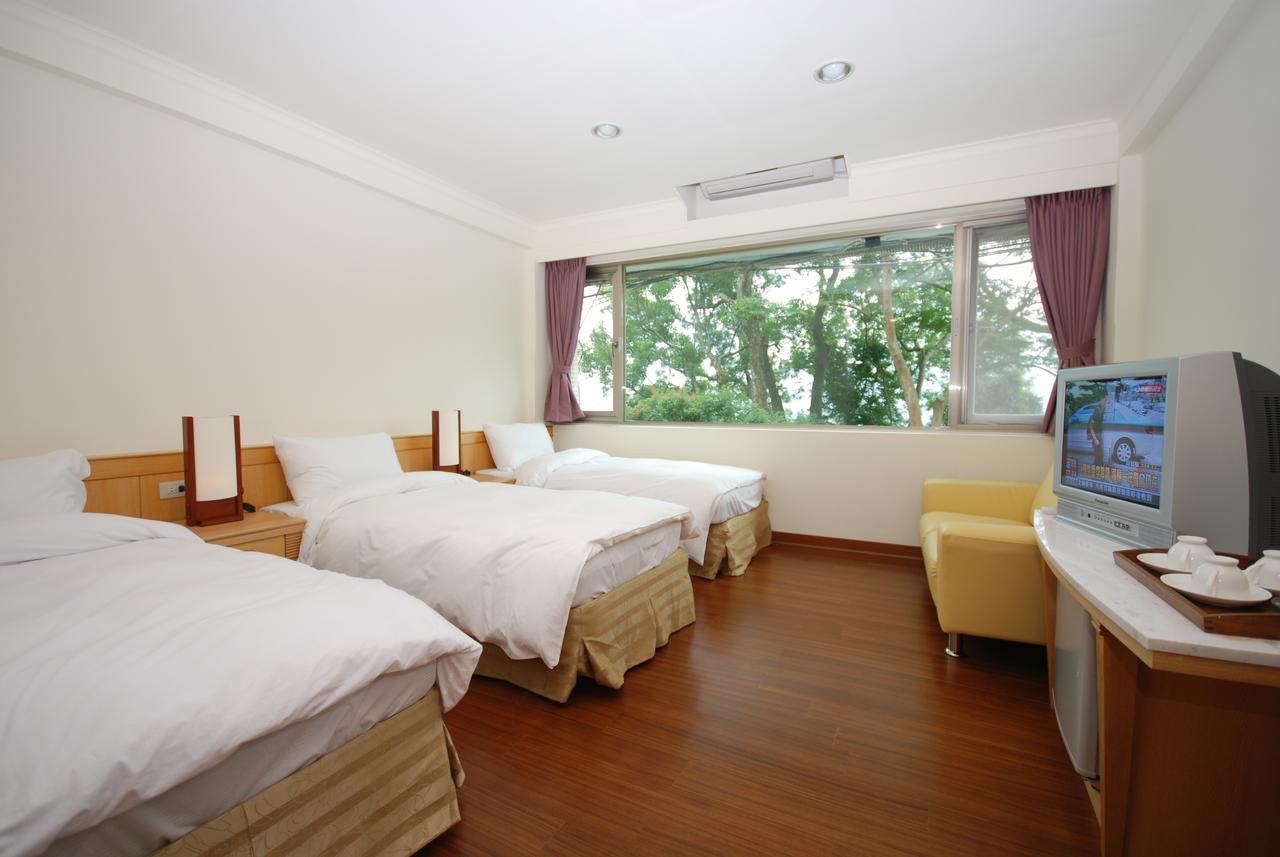 Fuhsing Youth Activity Center Taoyuan Buitenkant foto